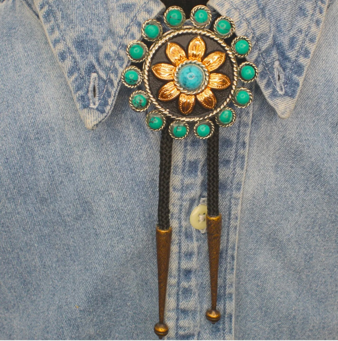 Black Bolo