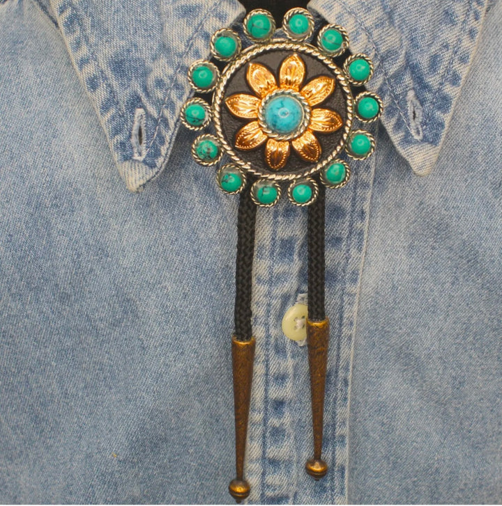Black Bolo